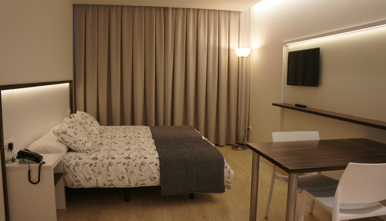 Aparthotel Playa Oliva Buitenkant foto